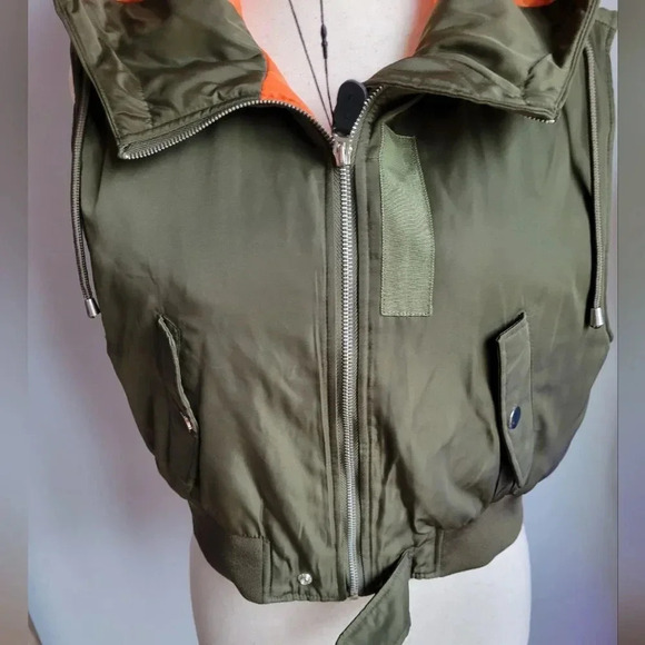 ZARA, New, Cropped Nylon Hooded Zip Front Army Green Khaki Puff Vest, Size XL - Picture 8 of 16